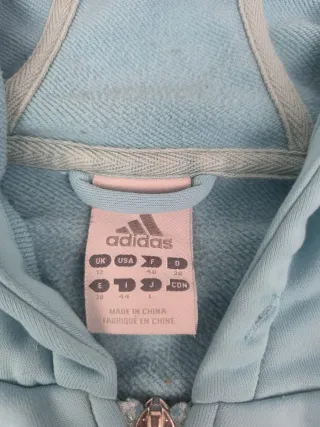 Sudadera Adidas con capucha y 3 rayas