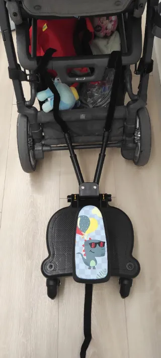 Patinete universal para carrito de bebé con LED