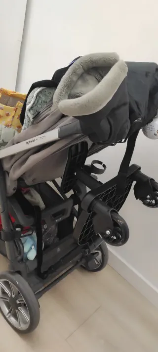 Patinete universal para carrito de bebé con LED