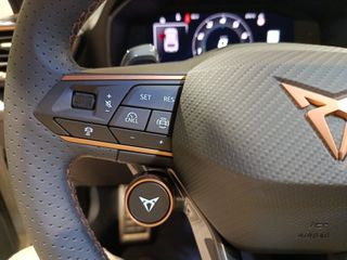 CUPRA Leon 1.5 eHYBRID 204 CV DSG CON TECHO SOLAR!