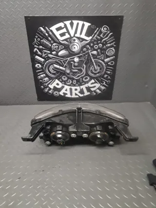 Faro Yamaha Majesty 400 (2005)