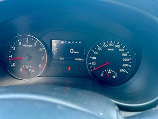 Vendo Kia Sportage 1.6 TGDI GT Line DCT 4x4.