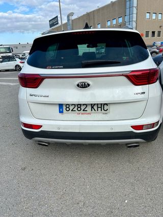 Vendo Kia Sportage 1.6 TGDI GT Line DCT 4x4.