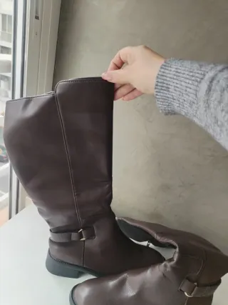 Botas altas marrones muy poco uso
