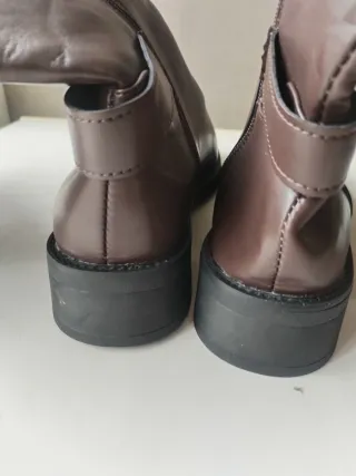 Botas altas marrones muy poco uso