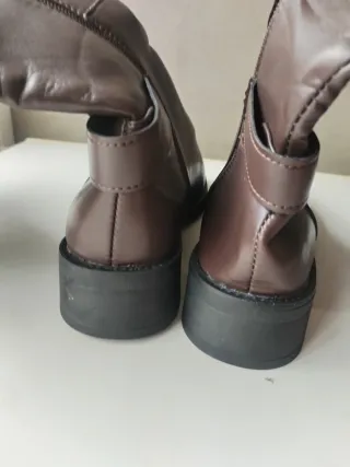 Botas altas marrones muy poco uso