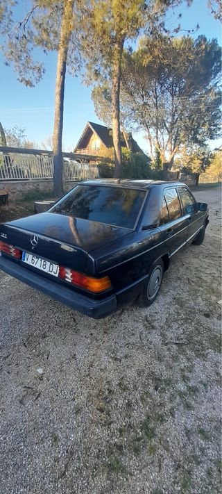 Mercedes-Benz 190e 1990