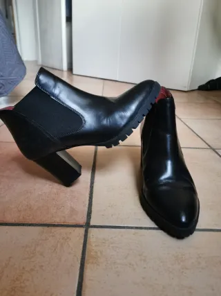 Stivaletti Esmara tacco nero