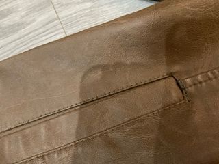 Chaqueta de piel marrón para hombre