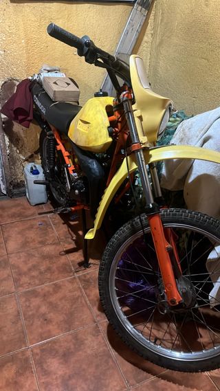 Puch Condor Moto - Para  terminar de restaurar