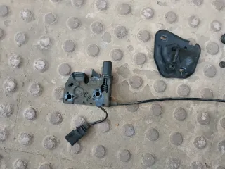 Cerradura Capó Audi A1 2013