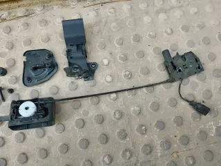 Cerradura Capó Audi A1 2013