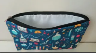 Pack Regalo: Neceser y Calcetines Ciencia