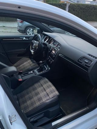 VOLKSWAGEN GOLF 7 GTD