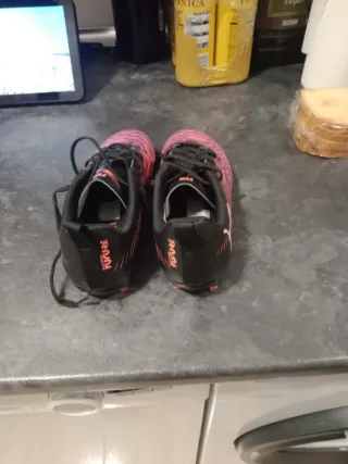 Botas de fútbol Puma niño talla 33