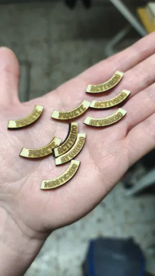 Servicio de corte y grabado láser en madera