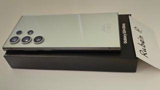 Samsung S24 Ultra 512GB Gris "Casi Nuevo"