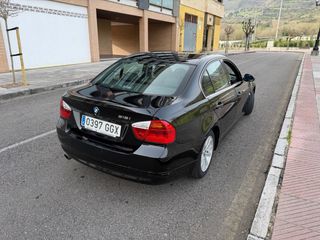 BMW Serie 318i año 2008 perfecto estado pegatina C