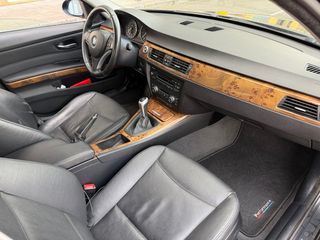 BMW Serie 318i año 2008 perfecto estado pegatina C