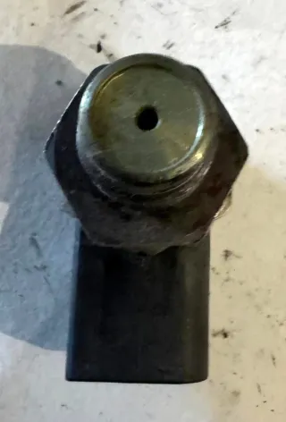 Sensor Presión Combustible Bosch BMW