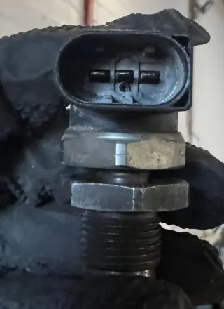 Sensor Presión Combustible Bosch BMW