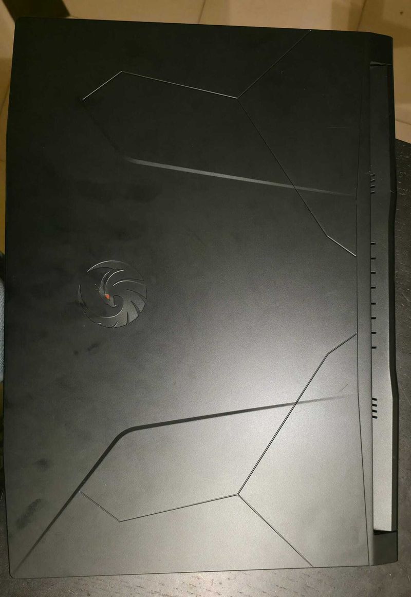 MSI Bravo 15 Gaming Laptop afbeelding 2