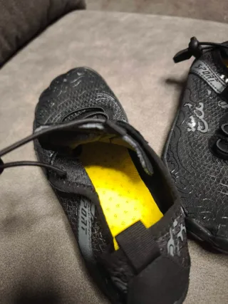 Zapatillas barefoot negras, talla 35