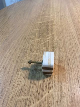 Tiradores armario nuevos madera y beis.son 8