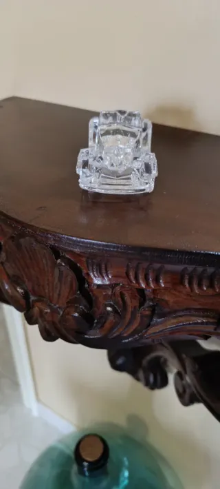 Macchina d'epoca in cristallo