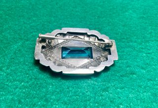 Broche joya Art Deco plata, marquesitas y espinela