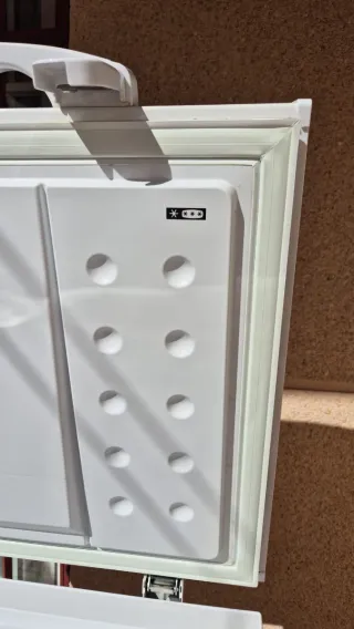 Arcón Congelador KUNFT - MODELO KCF1897 WH