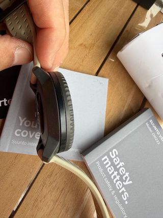 Suunto Vertical Titanium Solar Sand