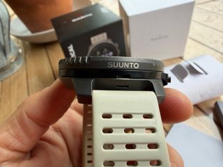 Suunto Vertical Titanium Solar Sand