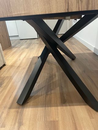 Mesa de salón extensible madera y metal