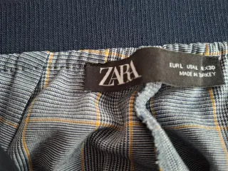 Pantalón recto Zara cuadros
