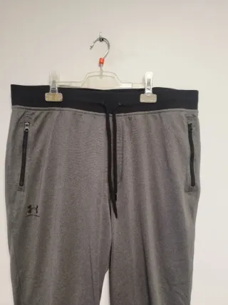 Pantalón Under Armour Talla XL Gris
