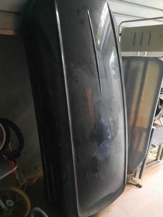 Cofre portaequipaje coche negro