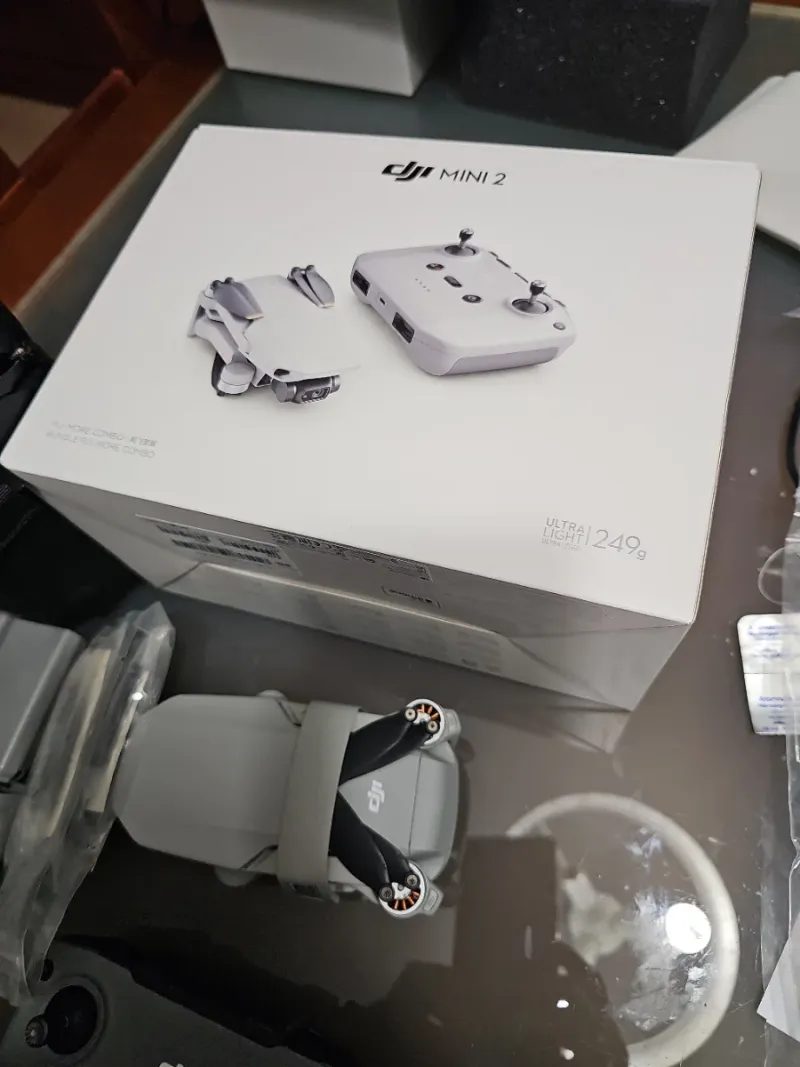Dron DJI Mini 2 4K combo, 3 baterias y filtros. afbeelding 5
