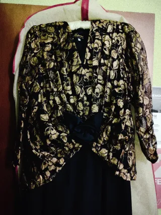 Vestido fiesta negro y dorado