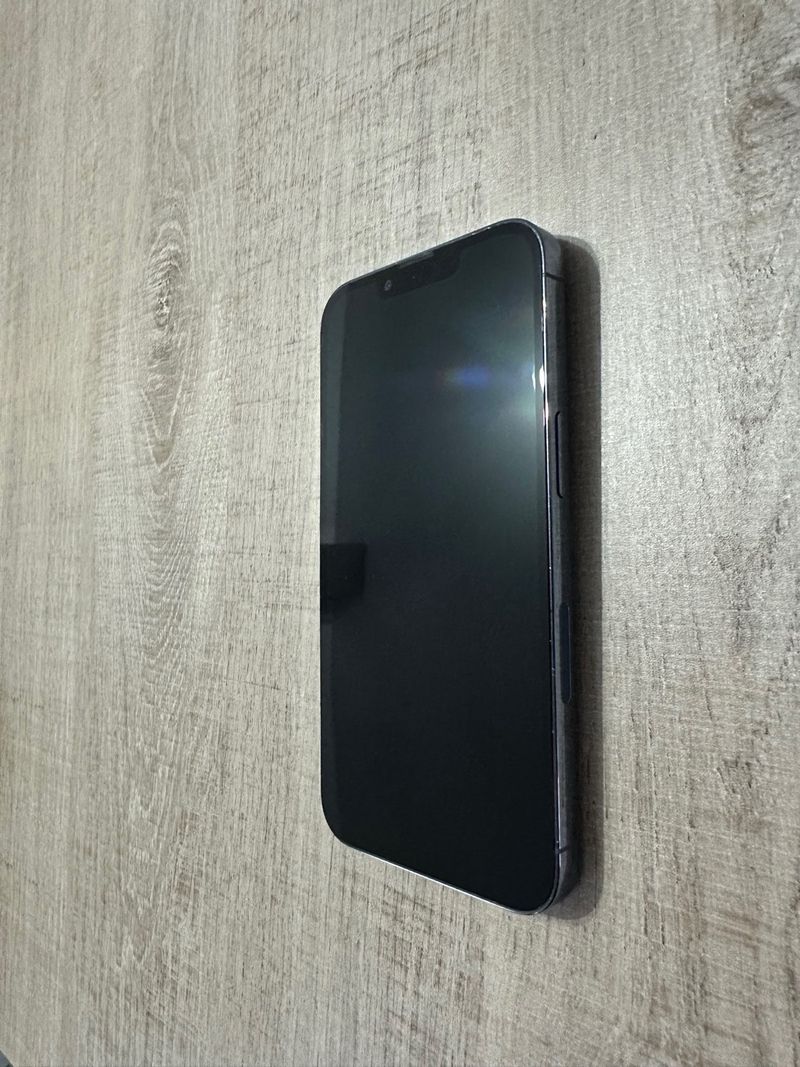 iPhone 13 Pro Azul en muy buen estado afbeelding 5