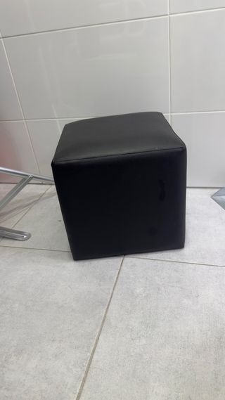 2 Puff otomana negro piel sintética