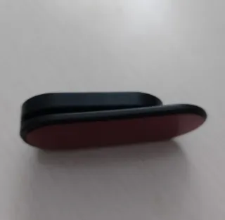 Supporto magnetico per cintura di sicurezza auto