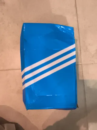 Adidas Botines Estampados Azul y Gris