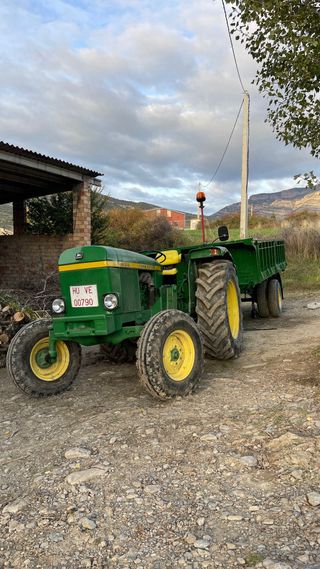 Tractor John Deere 1635 con pala