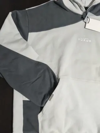 Sudadera Yuxus Talla XL con etiqueta