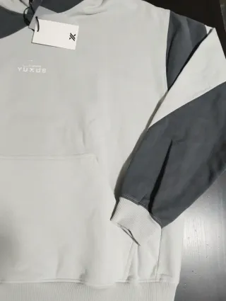 Sudadera Yuxus Talla XL con etiqueta