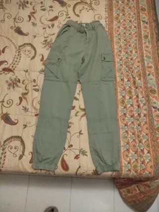 Pantalones cargo verde militar