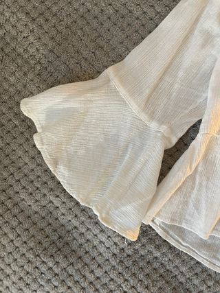 Blusa Nicoli blanca volantes lazo talla S