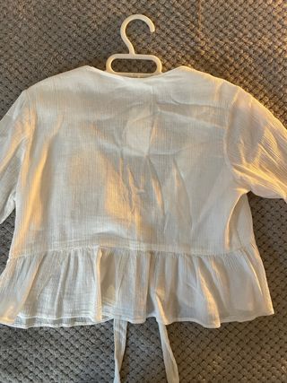 Blusa Nicoli blanca volantes lazo talla S