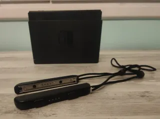 Nintendo Switch Azul/Rojo + Funda